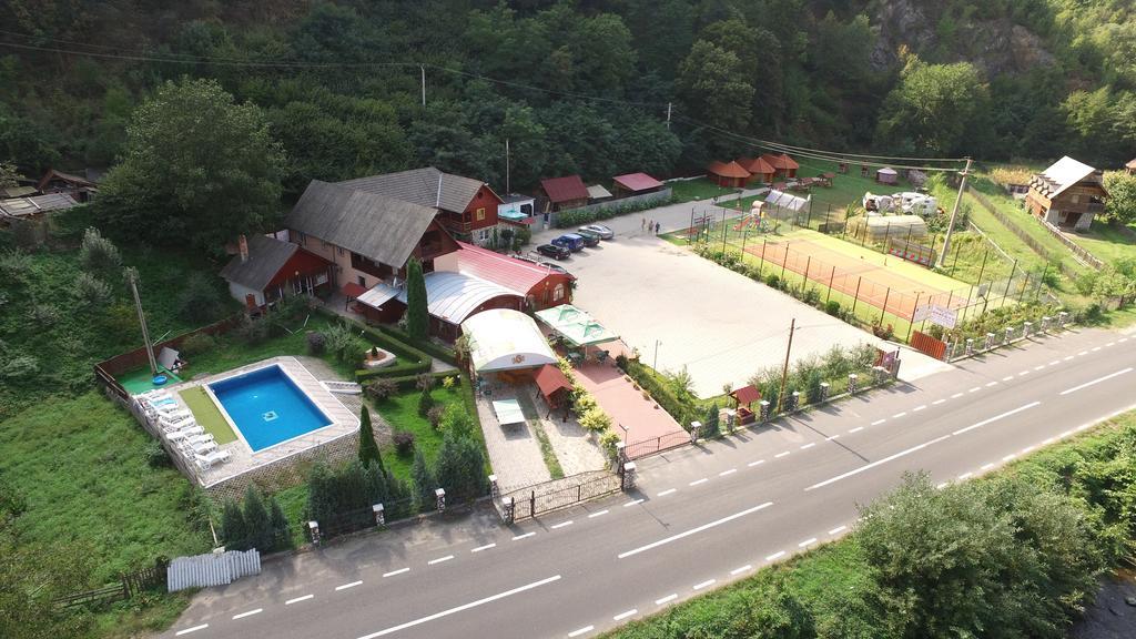 Podul Cetatii Hotel Sebeshely Kültér fotó