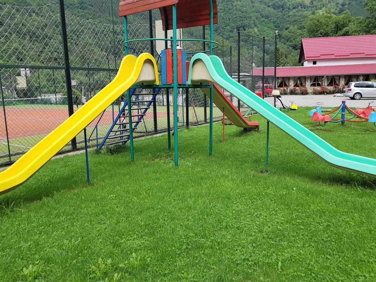 Podul Cetatii Hotel Sebeshely Kültér fotó